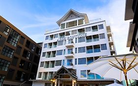 อาร์ช บูทิก โฮเทล